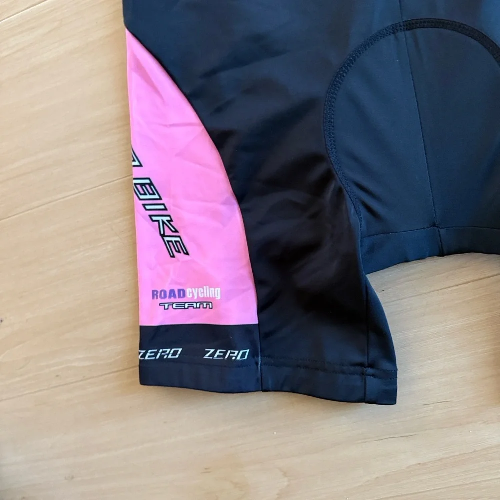 WOMENS BLACK AND PINK CYCLING BIKING ATHLETIC SHORTS SZ MED INDOOR CYCLING CLASS
